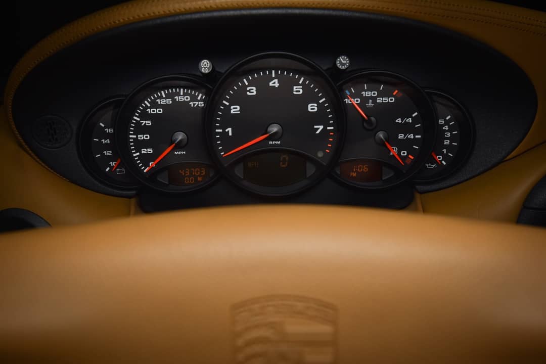 1999 Porsche 911 Carrera — photo 31