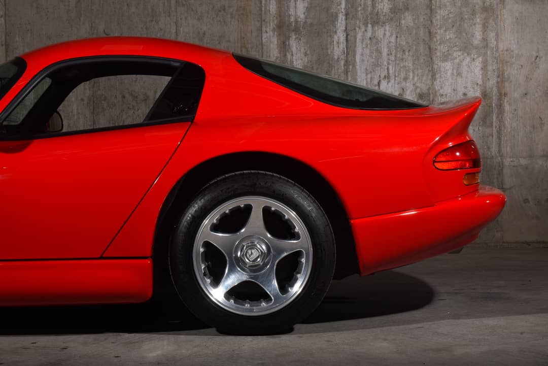 1997 Dodge Viper GTS — photo 19