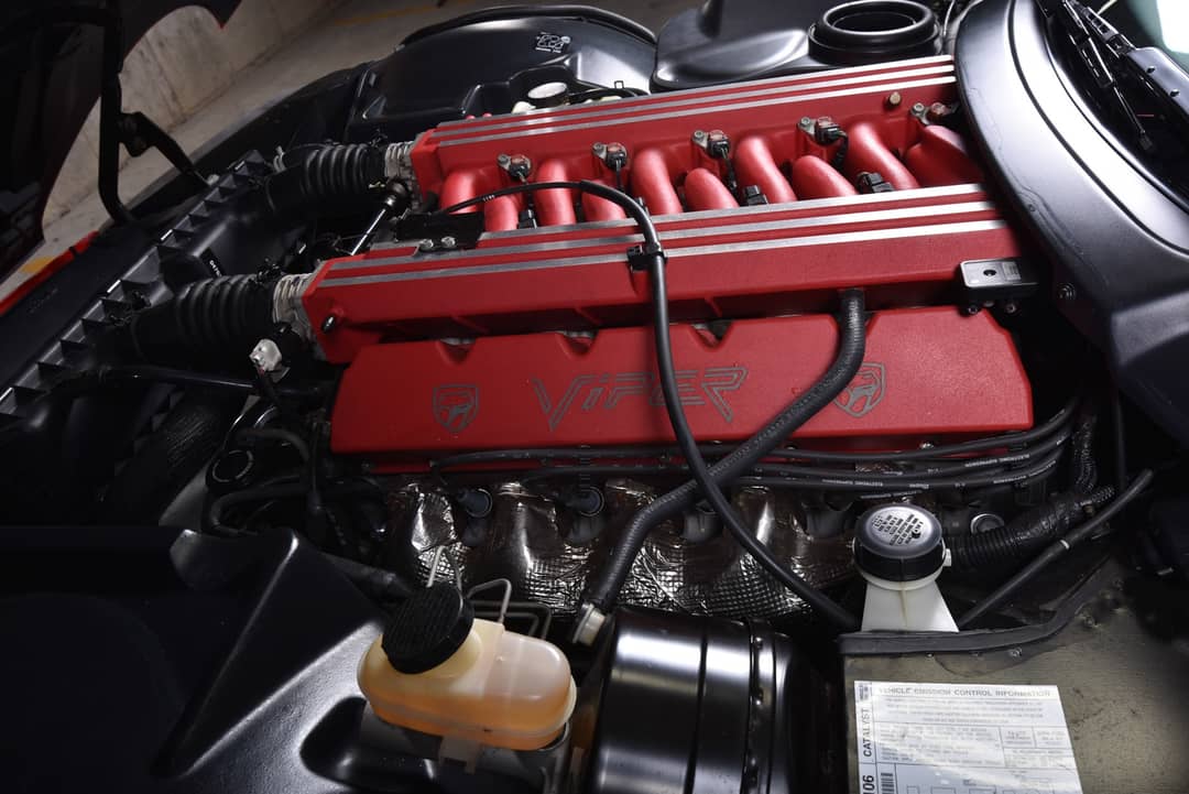 1997 Dodge Viper GTS — photo 38