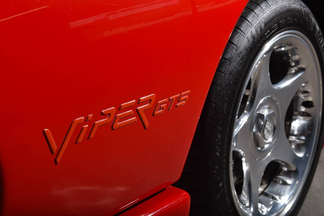 1997 Dodge Viper GTS — photo 9