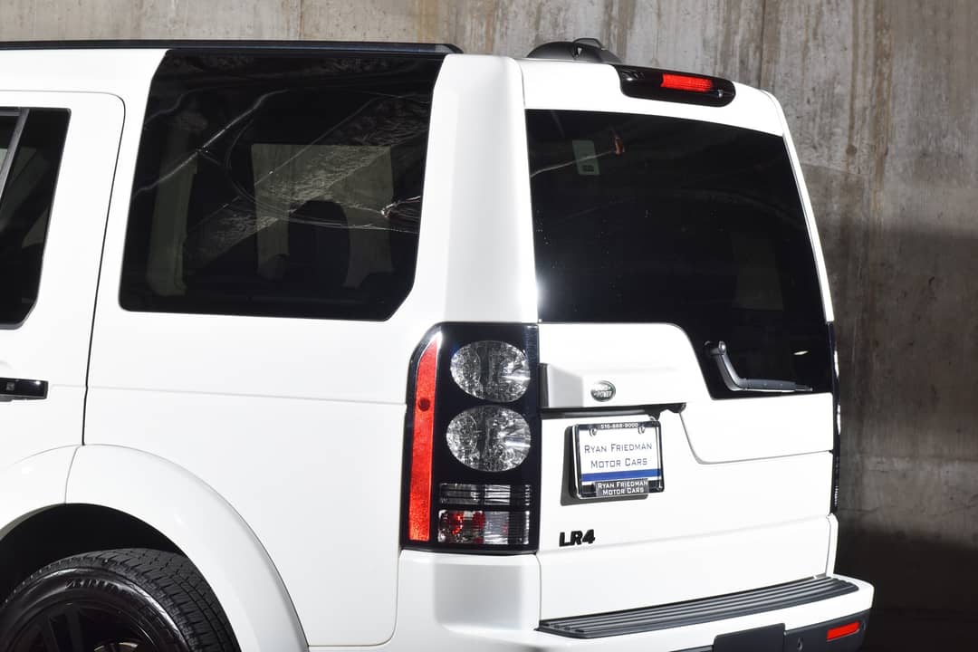2016 Land Rover LR4 HSE — photo 15