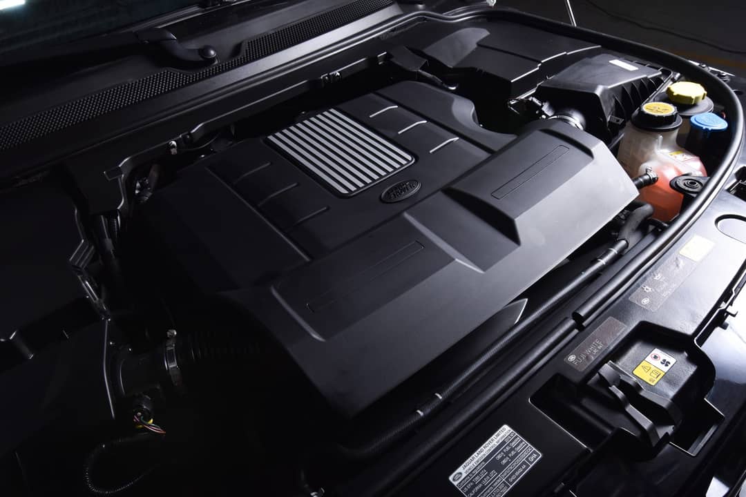 2016 Land Rover LR4 HSE — photo 21