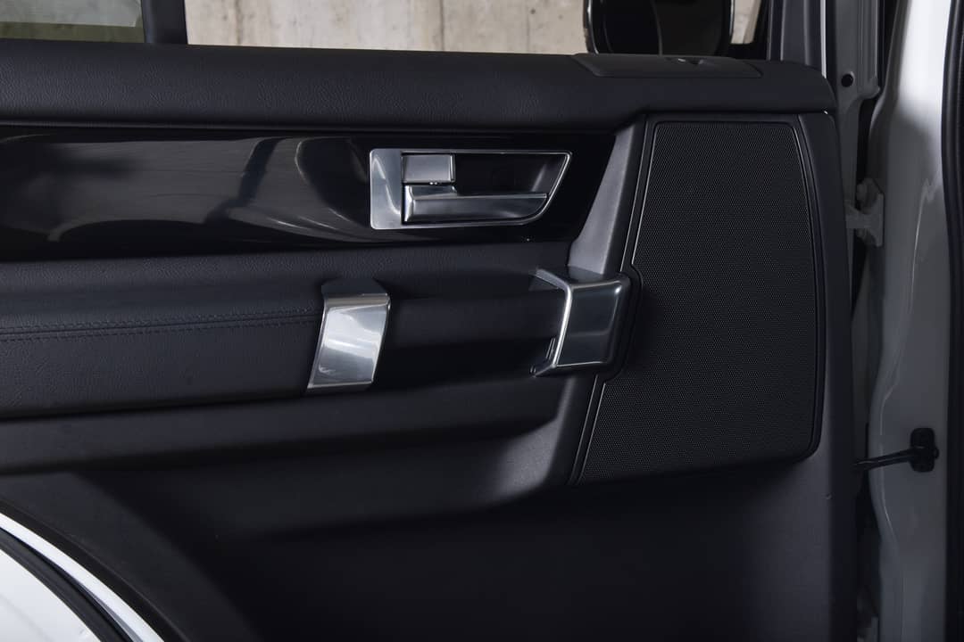 2016 Land Rover LR4 HSE — photo 25