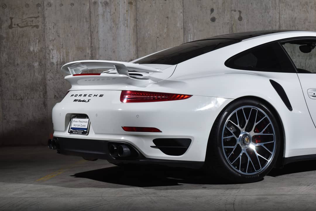 2015 Porsche 911 Turbo S — photo 12