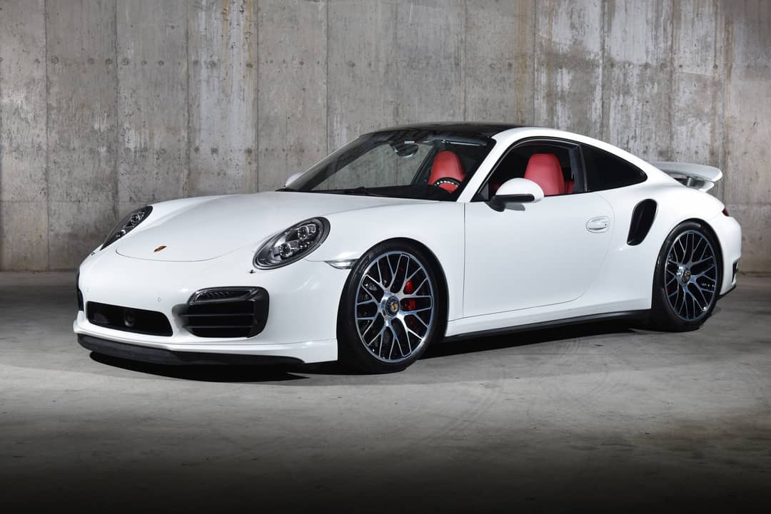 2015 Porsche 911 Turbo S — photo 3