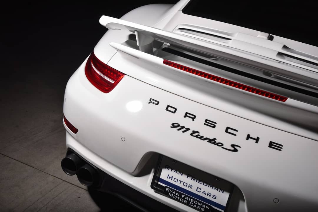 2015 Porsche 911 Turbo S — photo 21