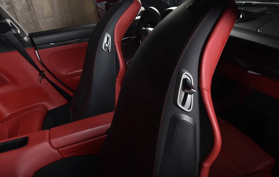 2015 Porsche 911 Turbo S — photo 36