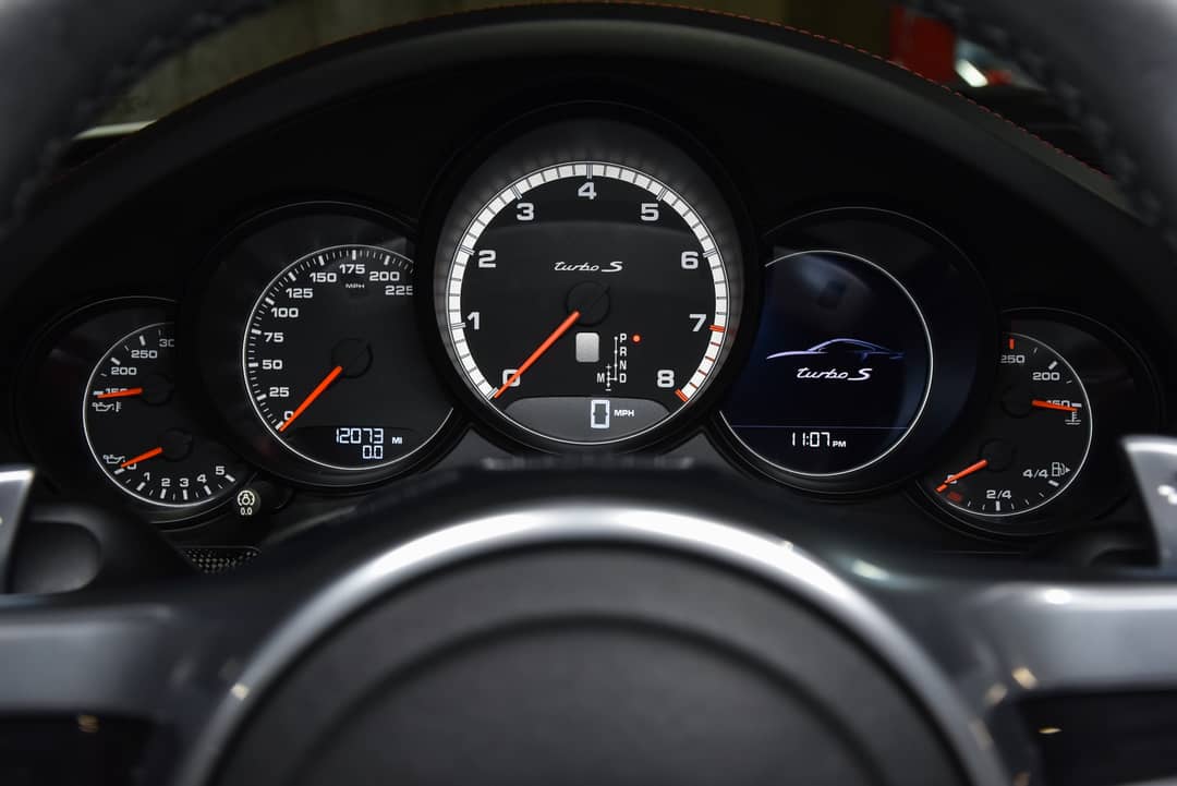 2015 Porsche 911 Turbo S — photo 43