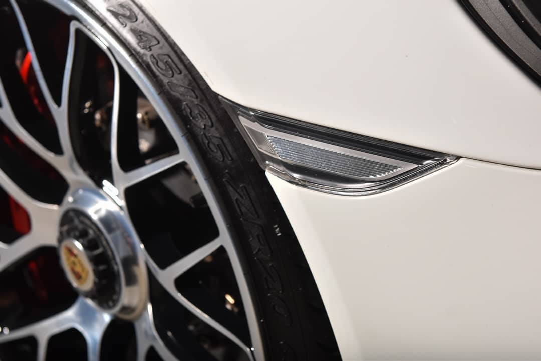 2015 Porsche 911 Turbo S — photo 9
