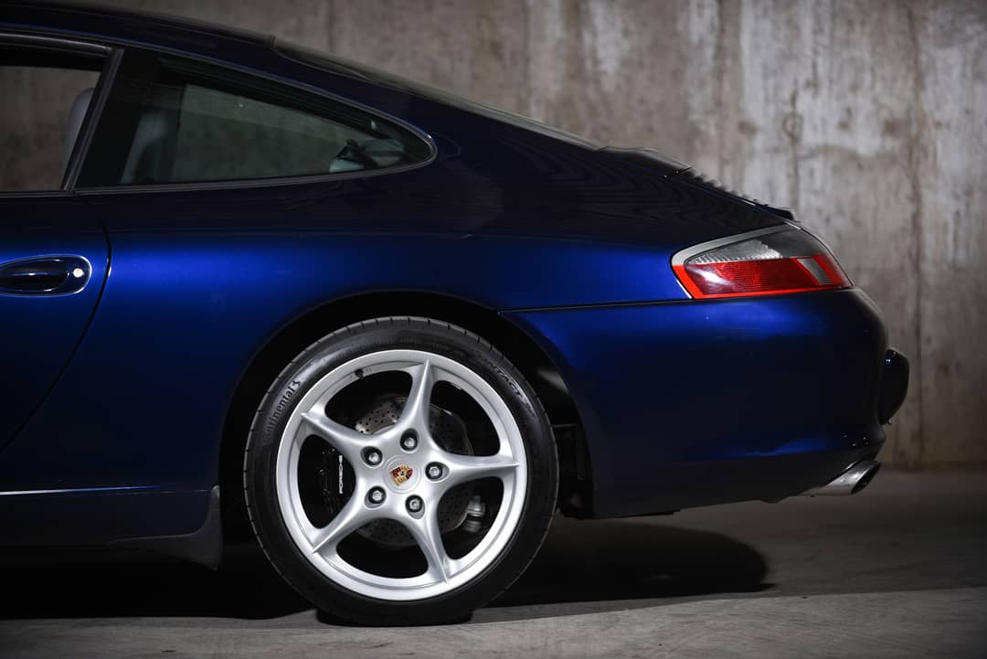 2002 Porsche 911 Carrera — photo 17
