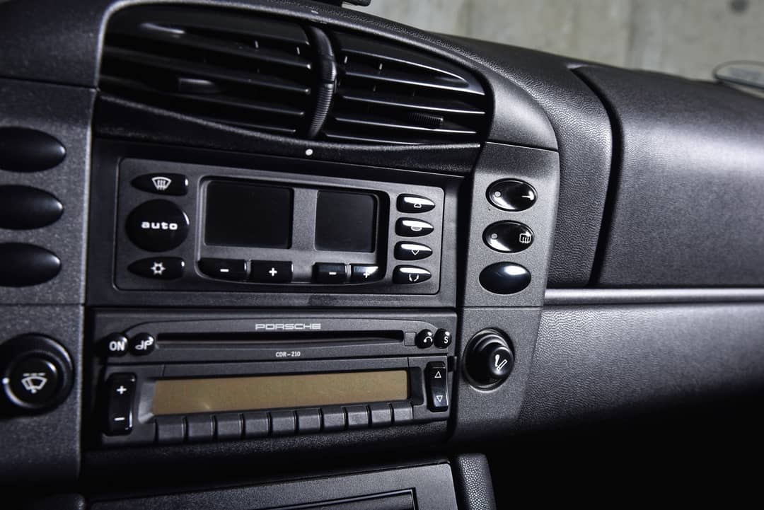 1999 Porsche 911 Carrera — photo 23
