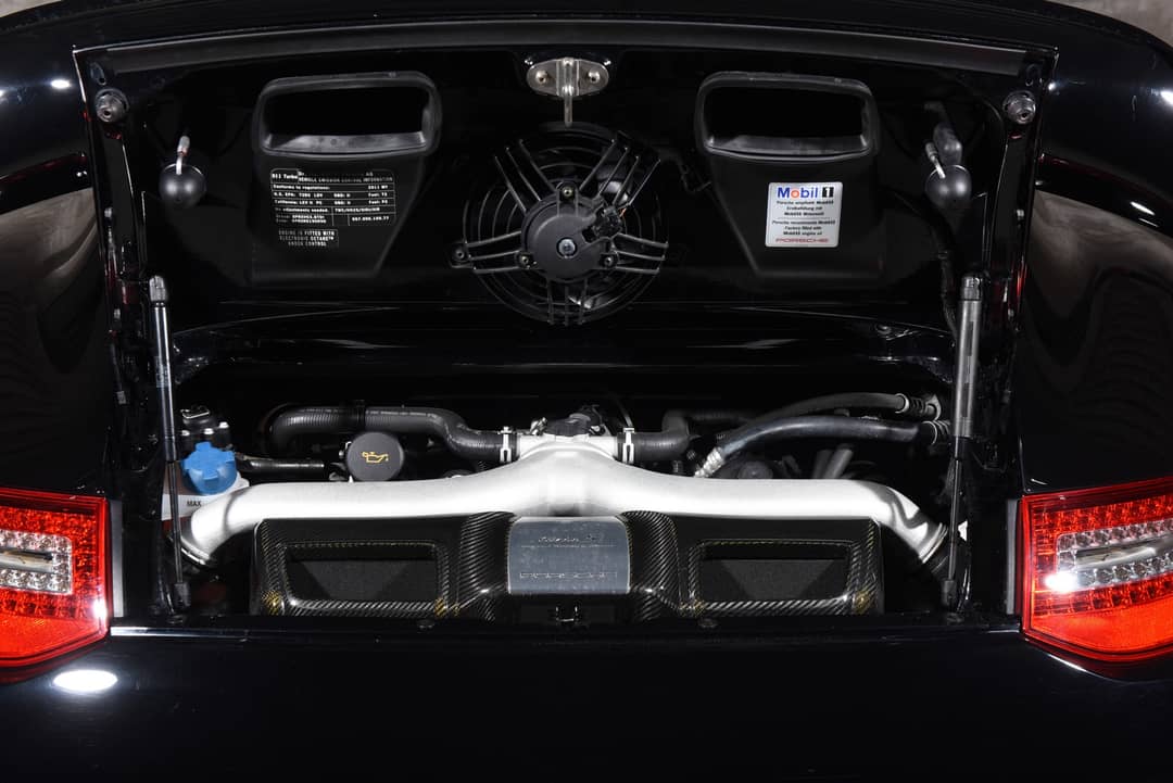 2011 Porsche 911 Turbo S — photo 33