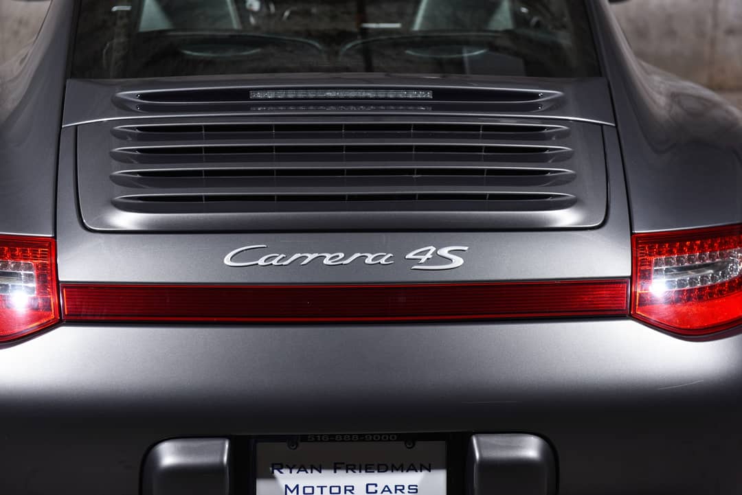2010 Porsche 911 Carrera 4S — photo 19