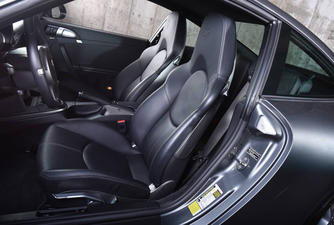 2010 Porsche 911 Carrera 4S — photo 21