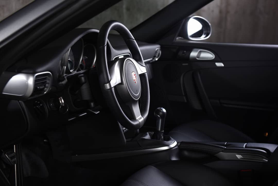 2010 Porsche 911 Carrera 4S — photo 24