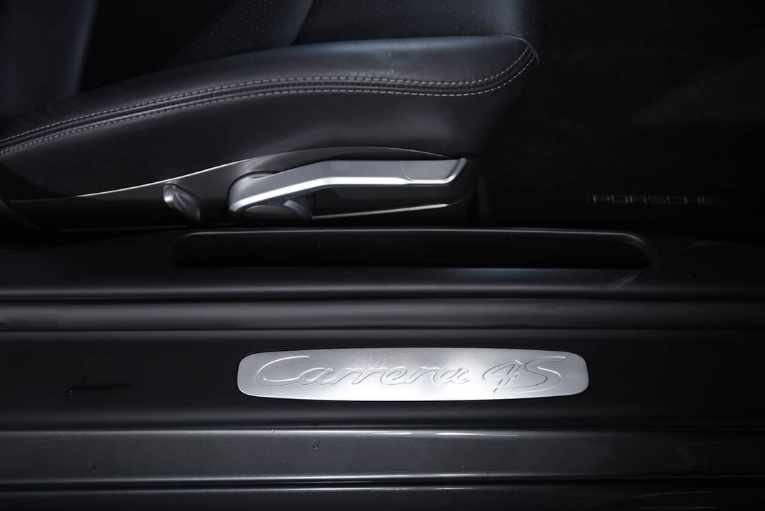 2010 Porsche 911 Carrera 4S — photo 33