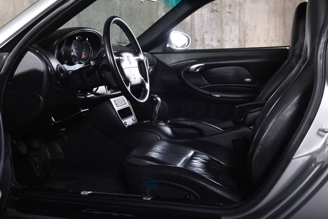2000 Porsche 911 Carrera — photo 21