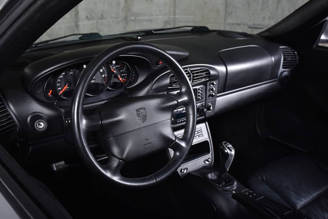 2000 Porsche 911 Carrera — photo 22