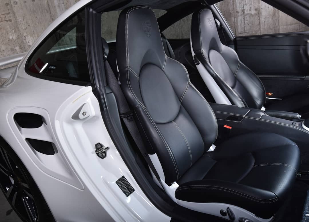2011 Porsche 911 Turbo — photo 22