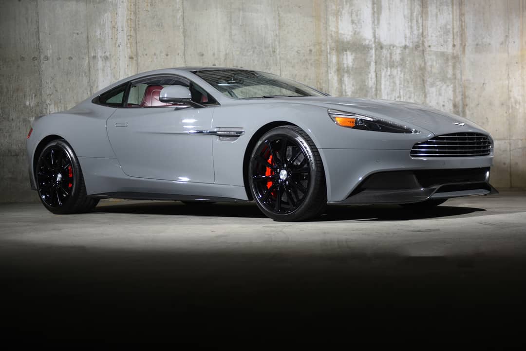 2014 Aston Martin Vanquish — photo 2
