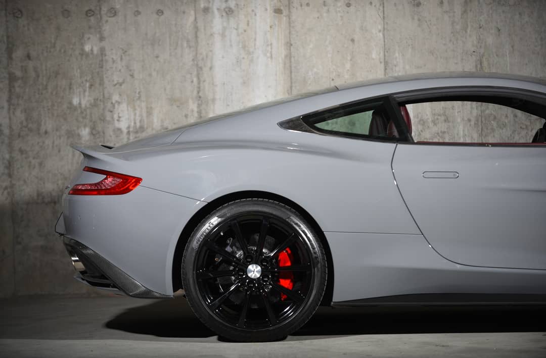 2014 Aston Martin Vanquish — photo 11