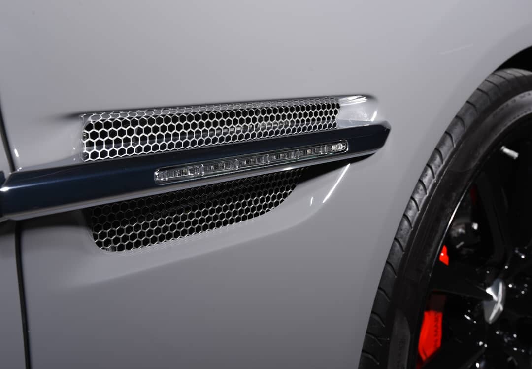 2014 Aston Martin Vanquish — photo 16