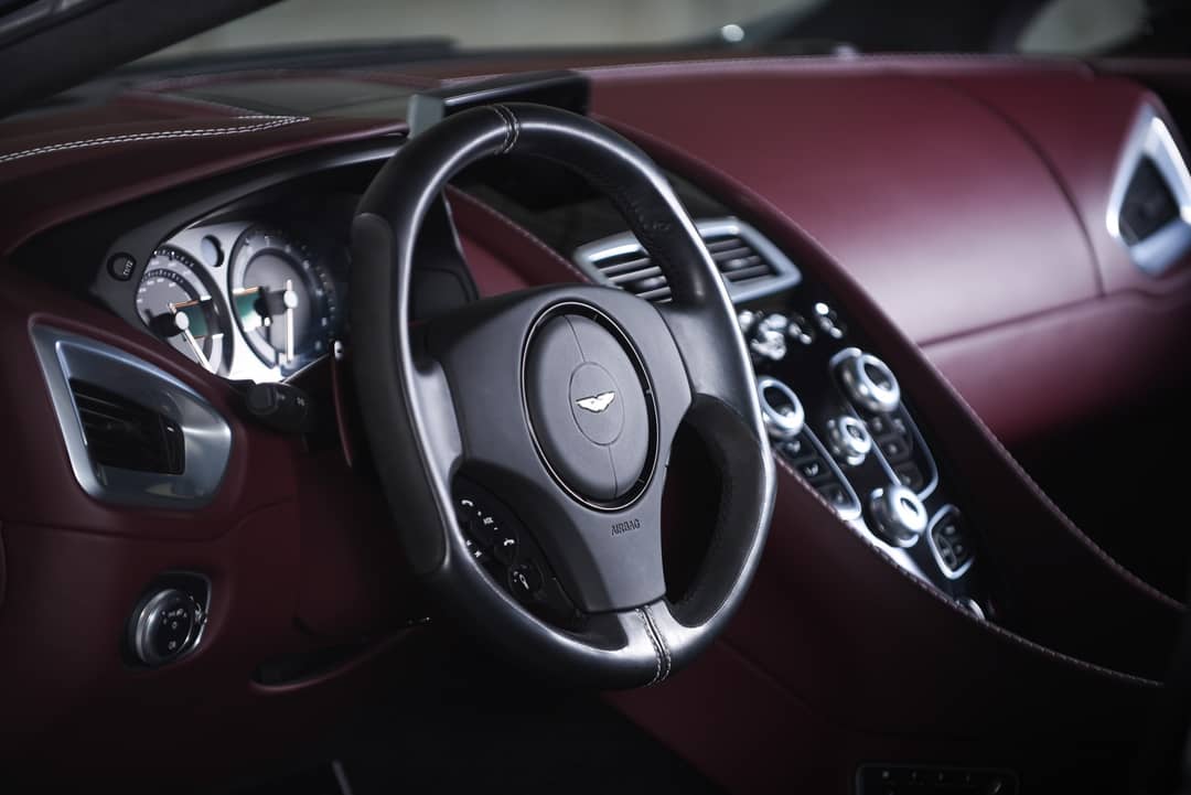 2014 Aston Martin Vanquish — photo 23