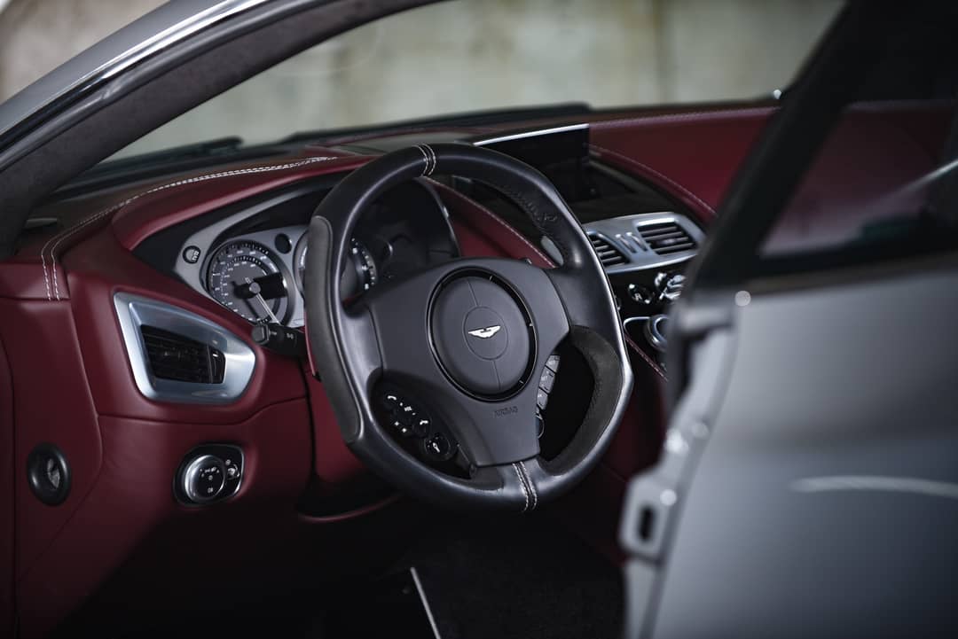 2014 Aston Martin Vanquish — photo 24