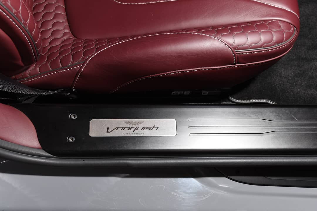 2014 Aston Martin Vanquish — photo 34