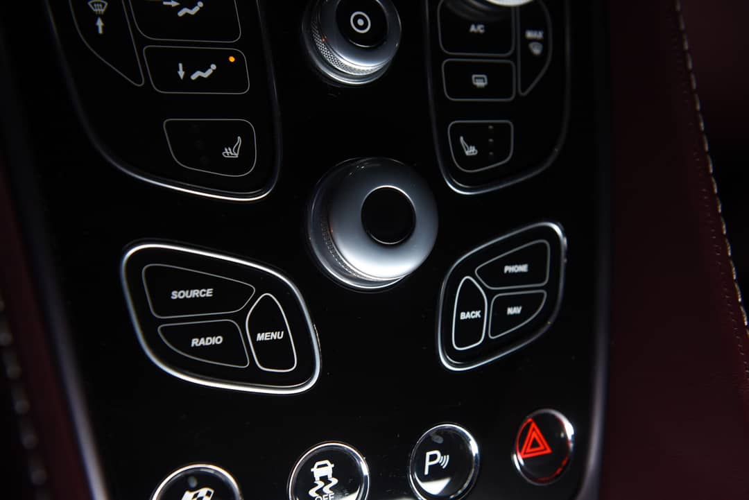 2014 Aston Martin Vanquish — photo 44