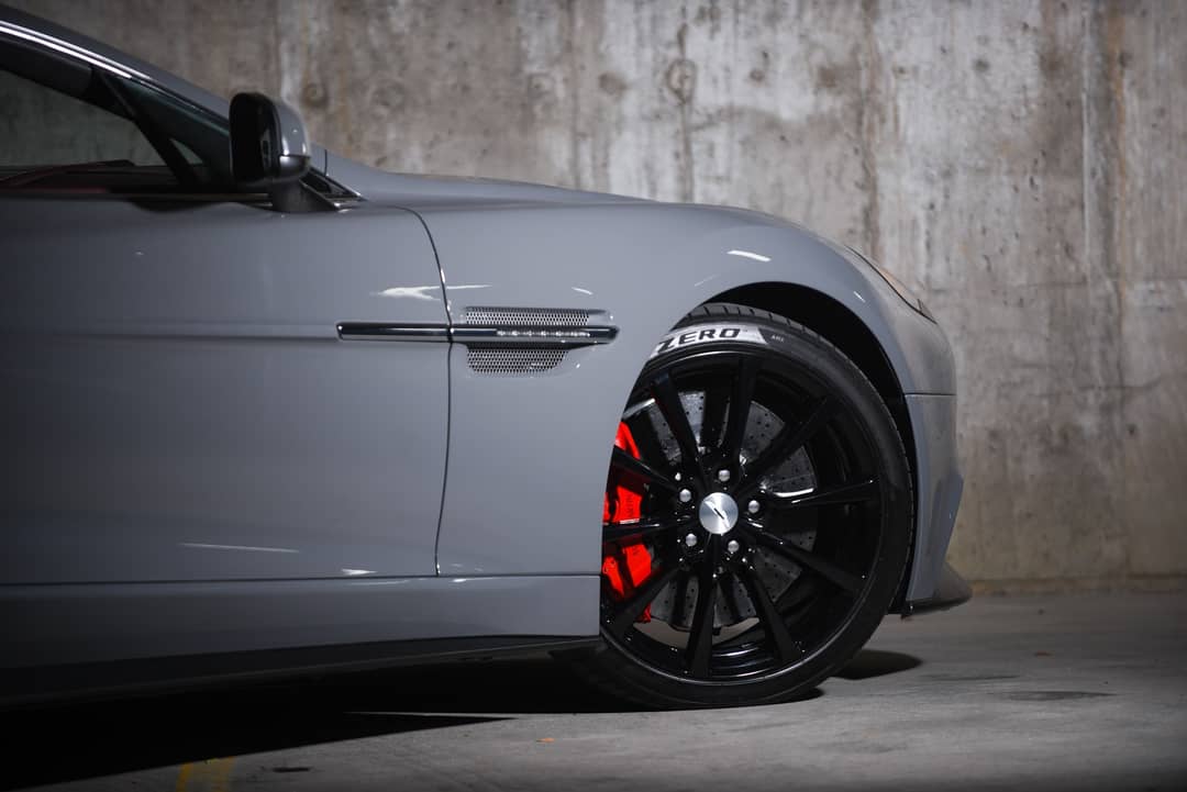 2014 Aston Martin Vanquish — photo 9