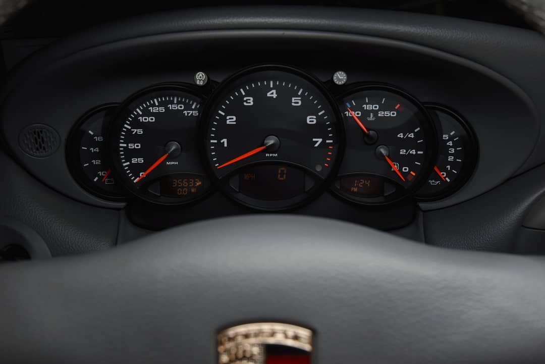 2001 Porsche 911 Carrera — photo 28