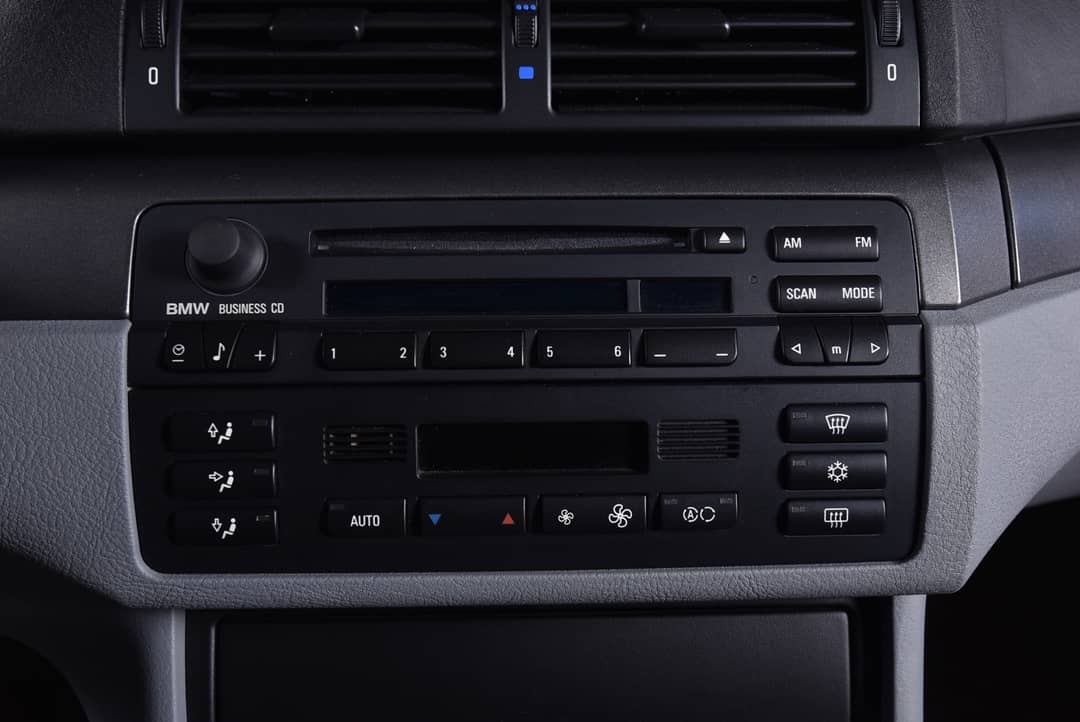2002 BMW M3 — photo 31