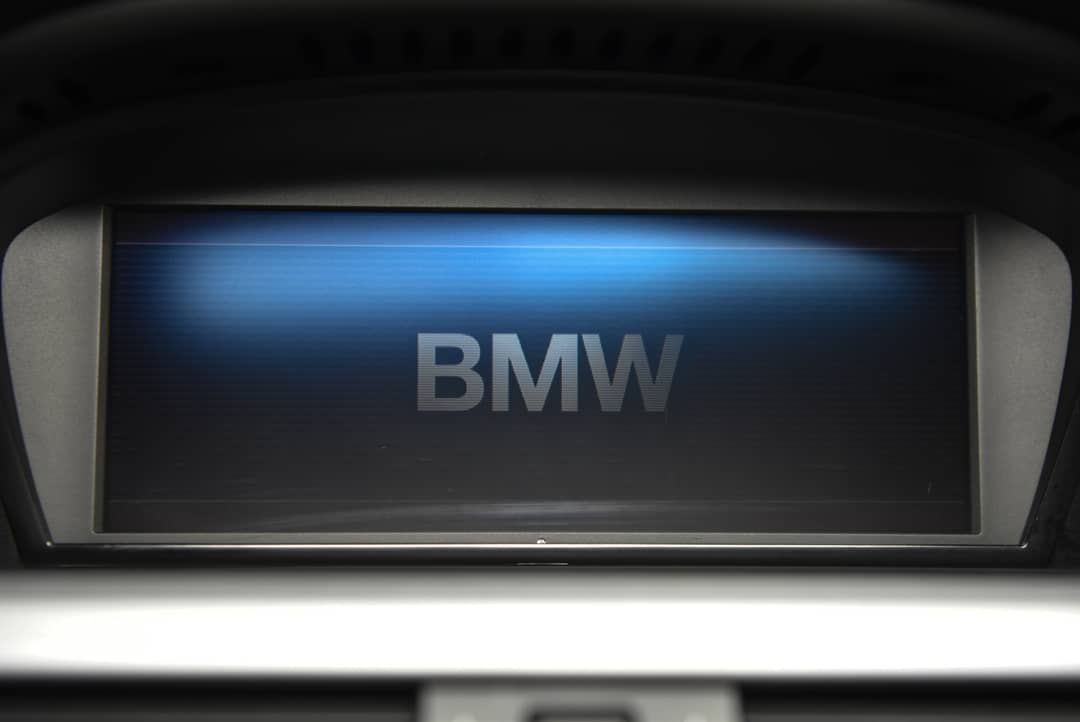 2008 BMW M5 — photo 26