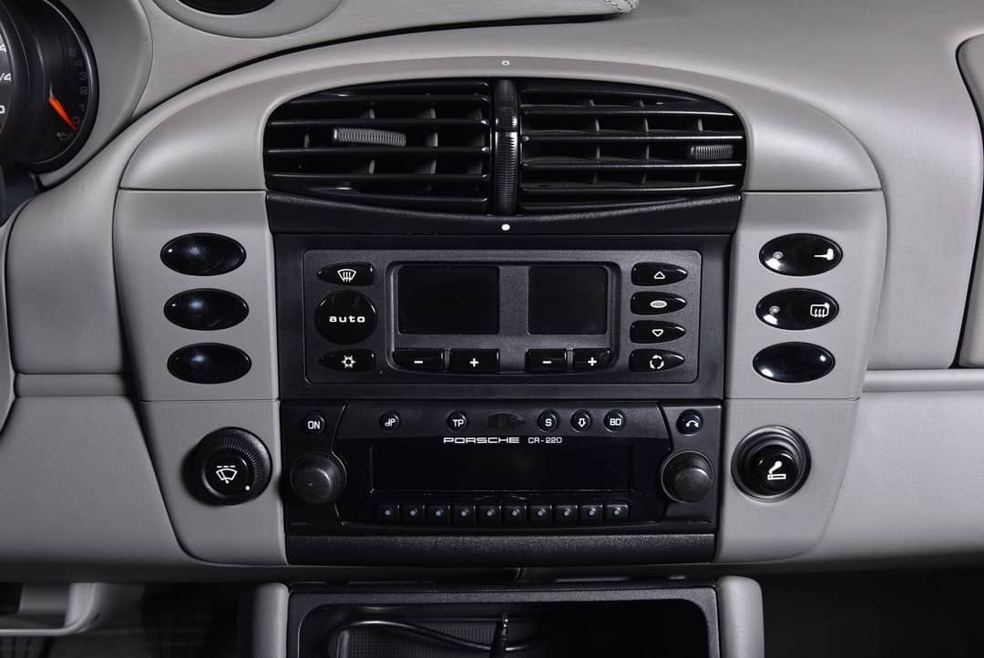 2001 Porsche 911 Carrera — photo 22