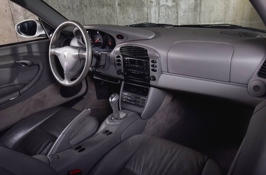 2001 Porsche 911 Carrera — photo 34