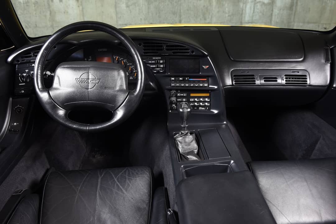 1994 Chevrolet Corvette — photo 14