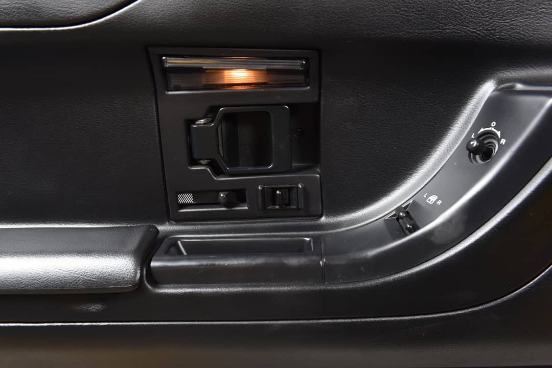 1994 Chevrolet Corvette — photo 22