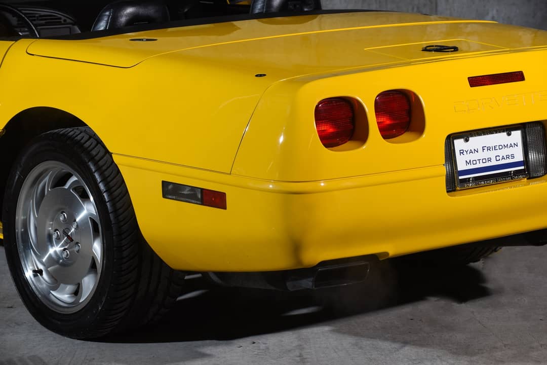 1994 Chevrolet Corvette — photo 39