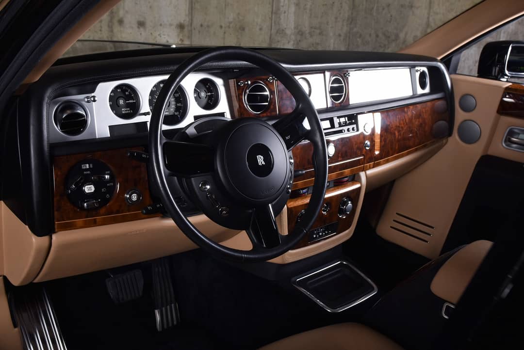 2004 Rolls-Royce Phantom — photo 19