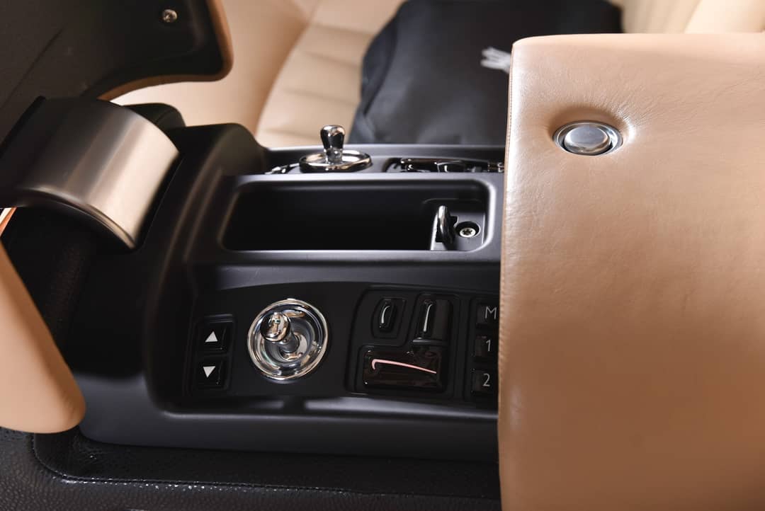 2004 Rolls-Royce Phantom — photo 25