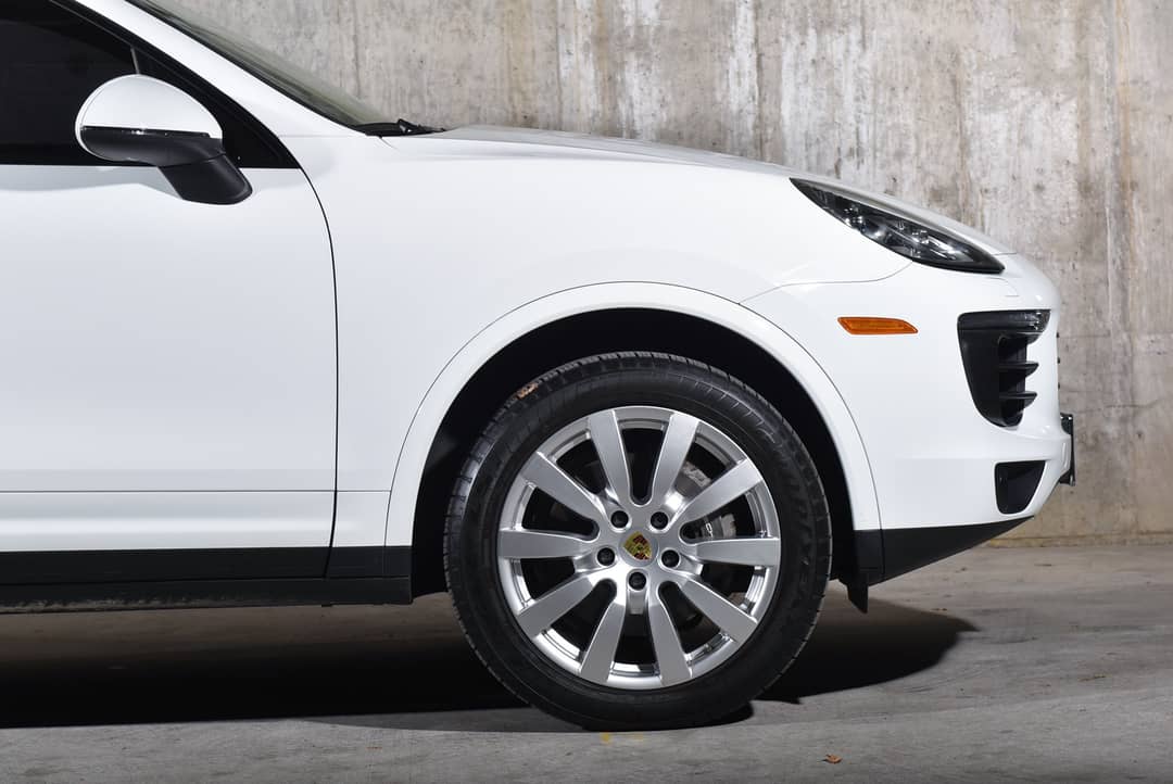 2017 Porsche Cayenne — photo 12