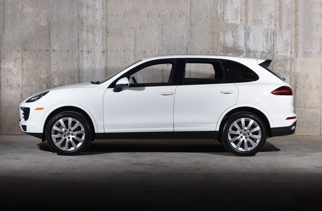 2017 Porsche Cayenne — photo 16