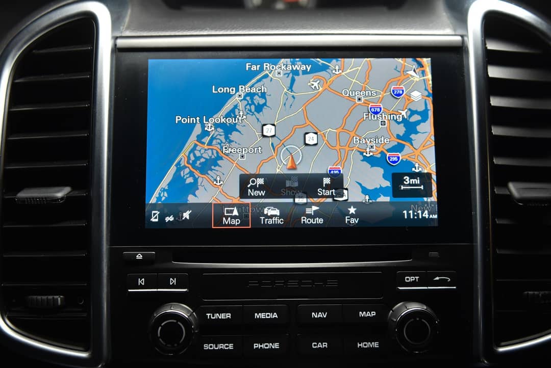 2017 Porsche Cayenne — photo 20