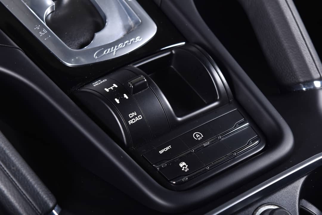 2017 Porsche Cayenne — photo 22