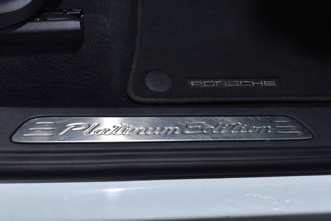 2017 Porsche Cayenne — photo 24