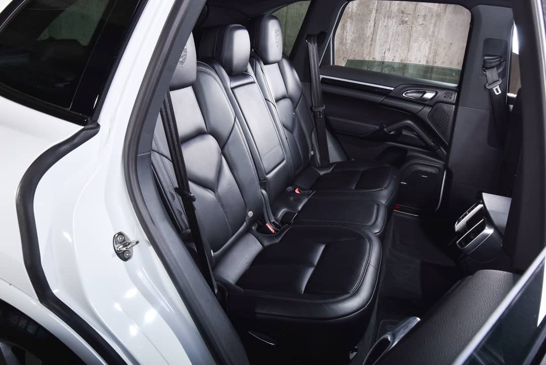 2017 Porsche Cayenne — photo 28