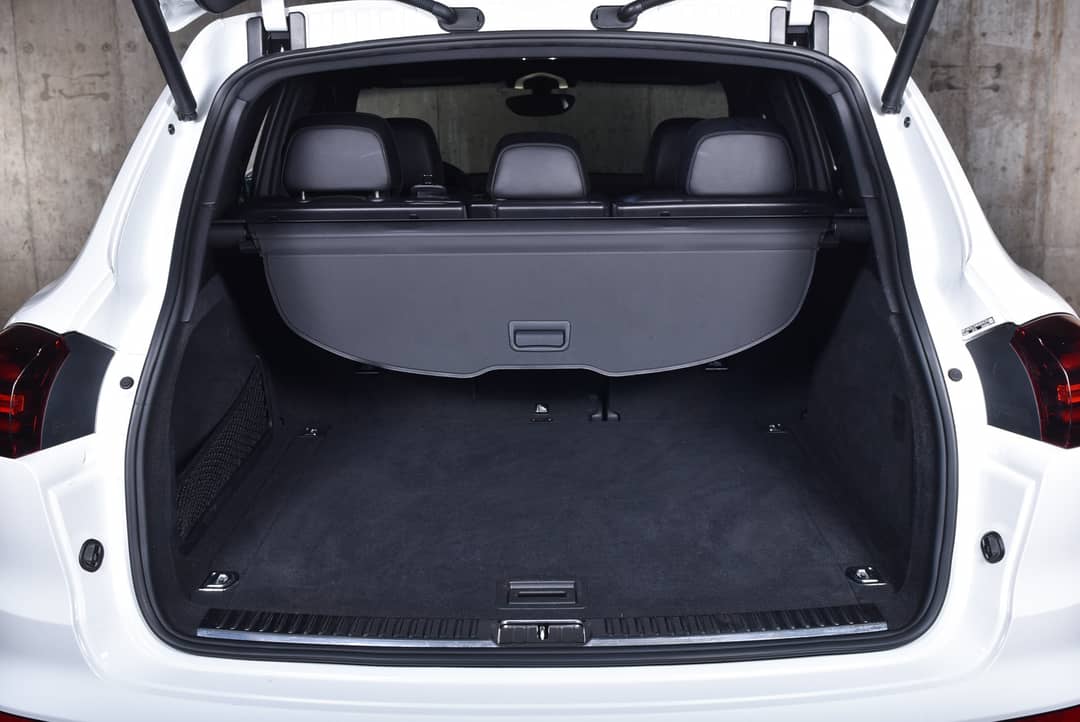 2017 Porsche Cayenne — photo 31