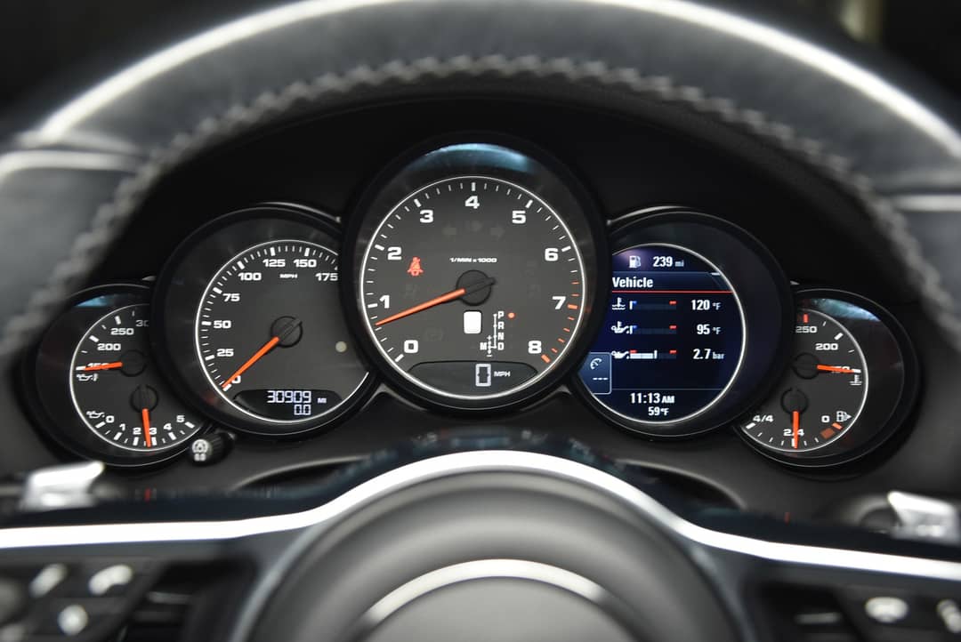 2017 Porsche Cayenne — photo 32