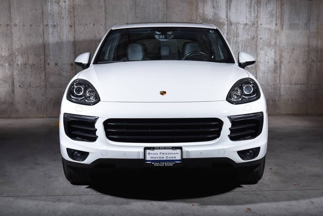 2017 Porsche Cayenne — photo 8